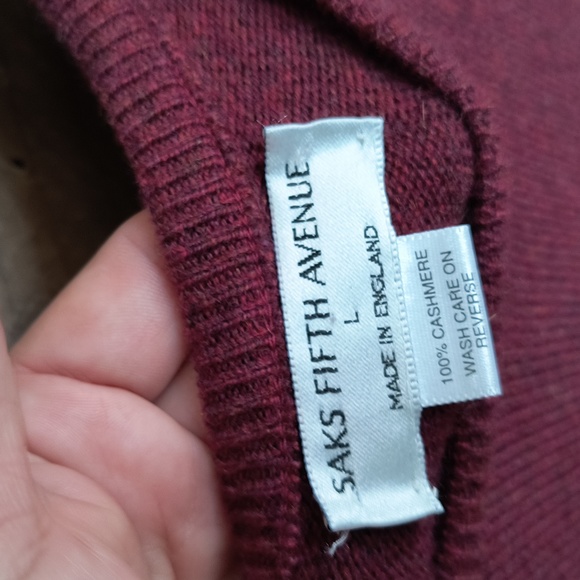 Saks Fifth Avenue Deep Red 100% Cashmere Crew Neck Sweater Sz Large Men - Picture 2 of 16
